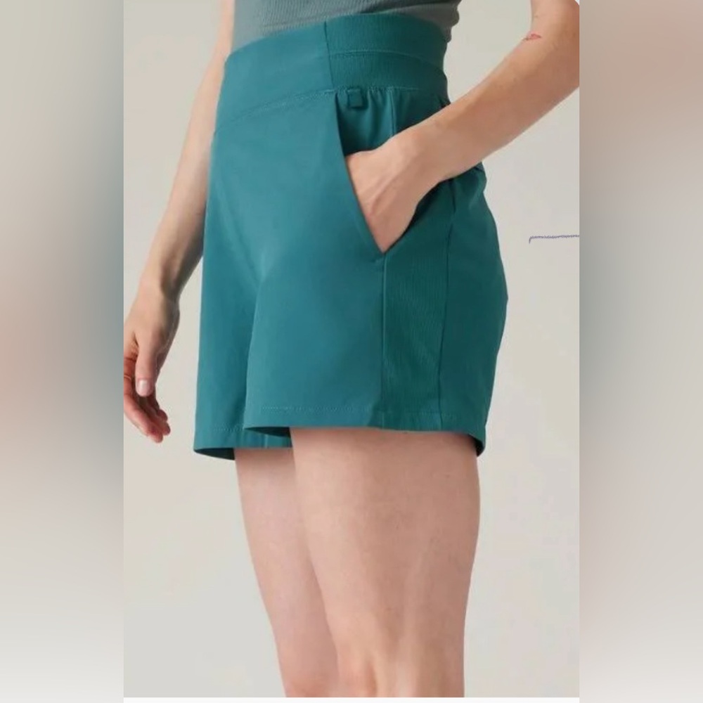 Athleta Brooklyn Mid-Rise Shorts